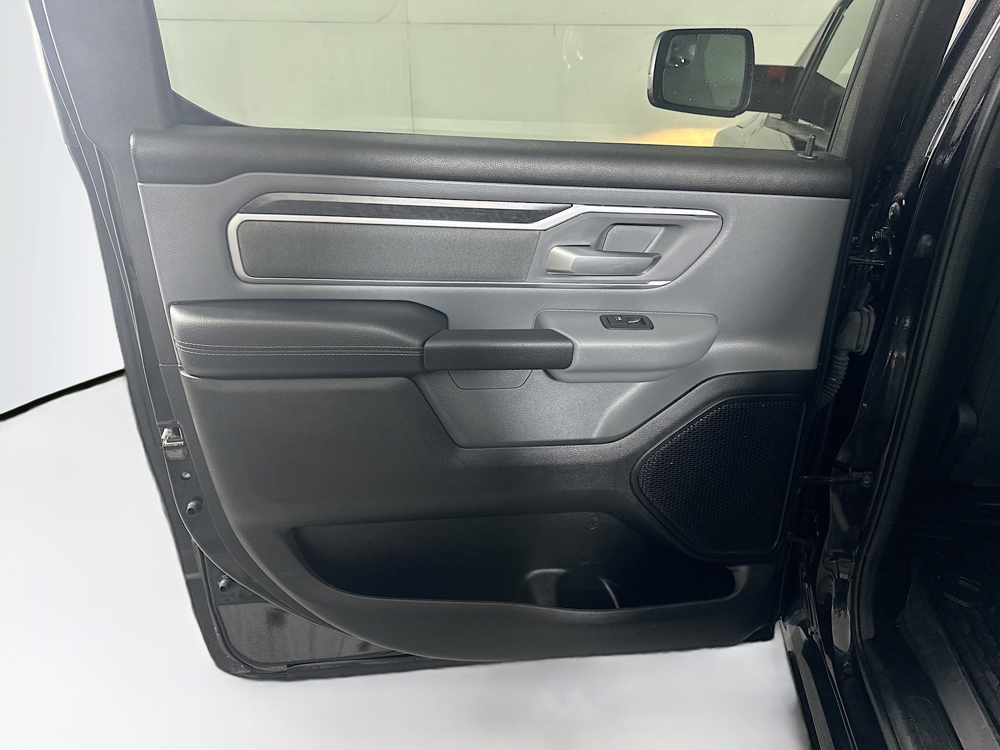 Used 2022 RAM 1500 Big Horn AWD/4WD image 25