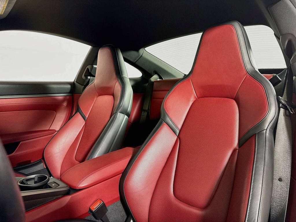 Certified 2025 Porsche 911 Carrera T RWD image 5