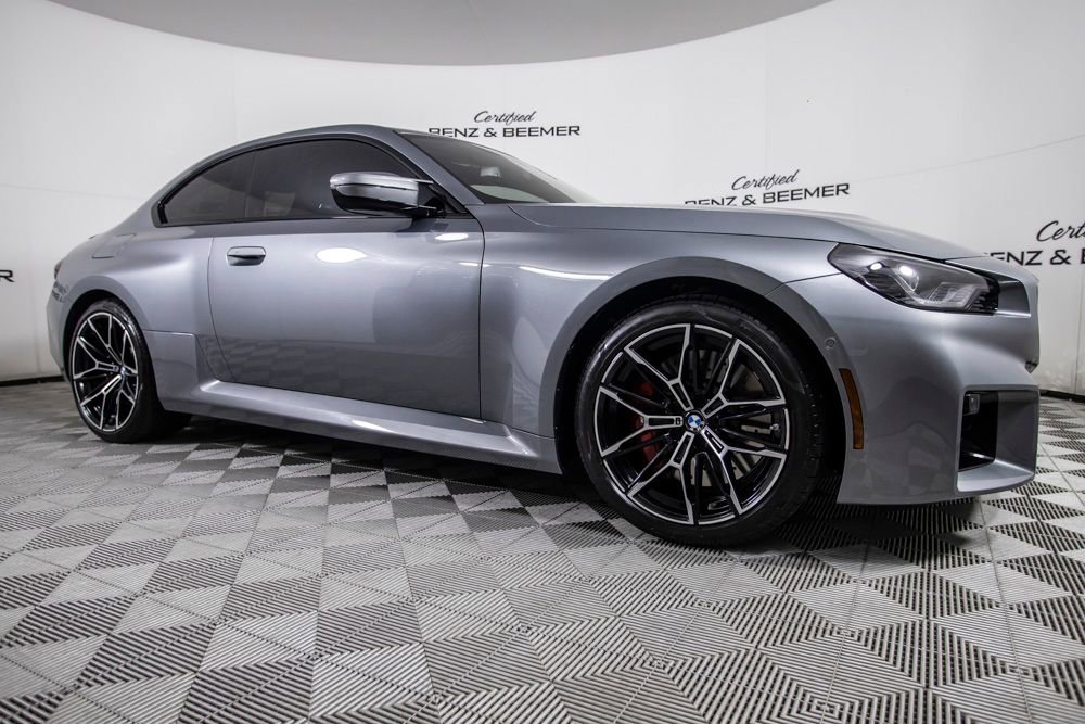 Used 2025 BMW M2 w/ Lighting Package image 3