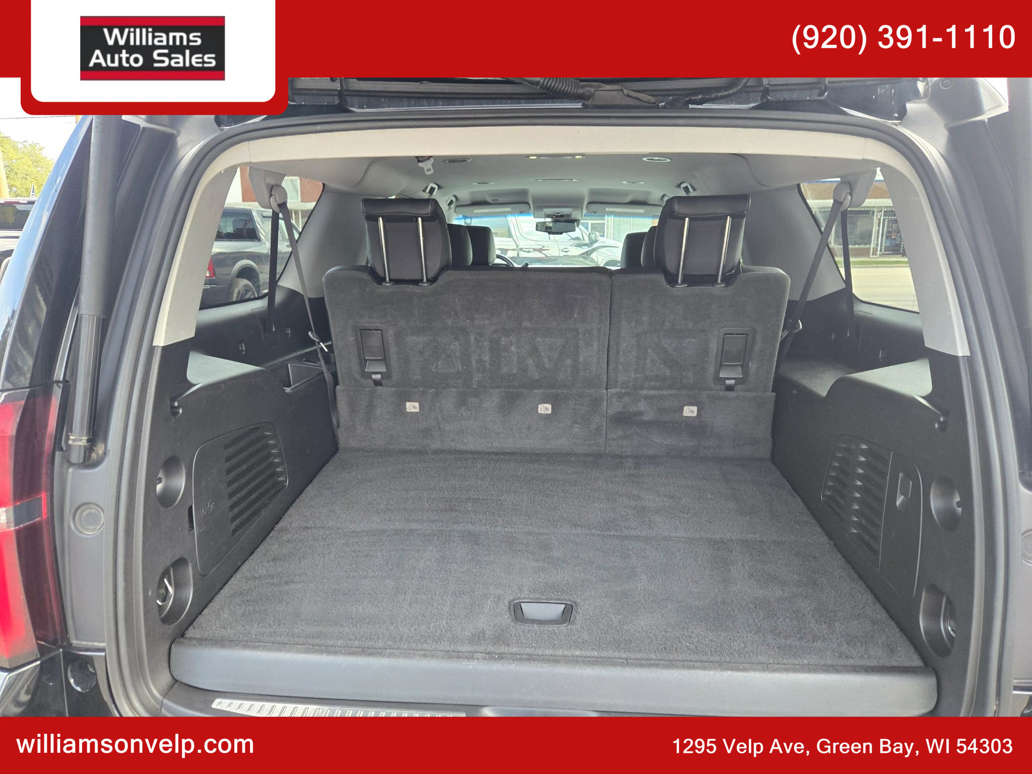 Used 2018 Chevrolet Suburban LT image 15