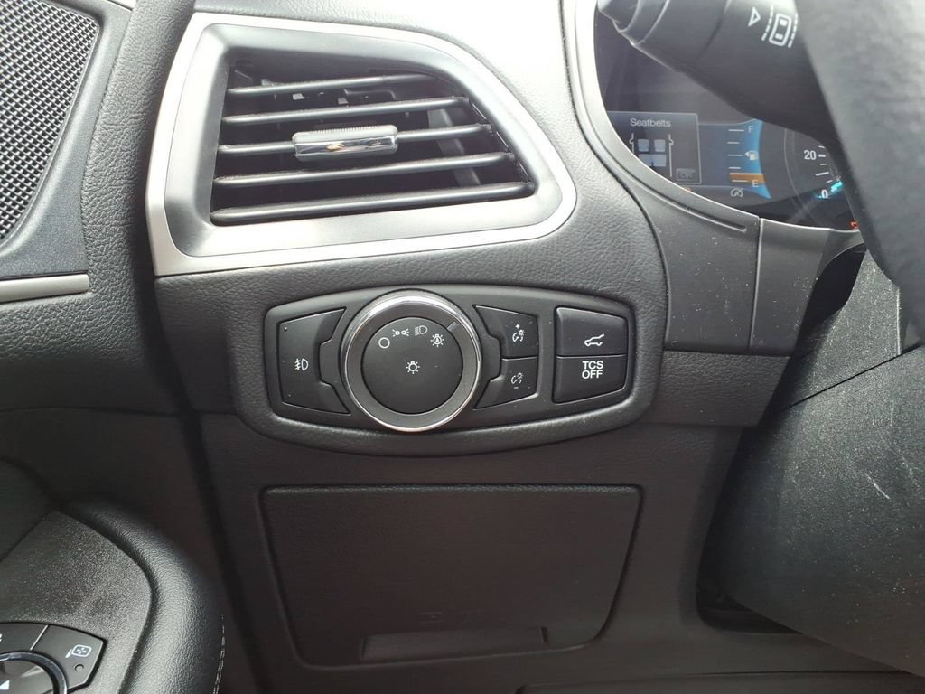Certified 2024 Ford Edge SEL w/ Convenience Package AWD/4WD image 14