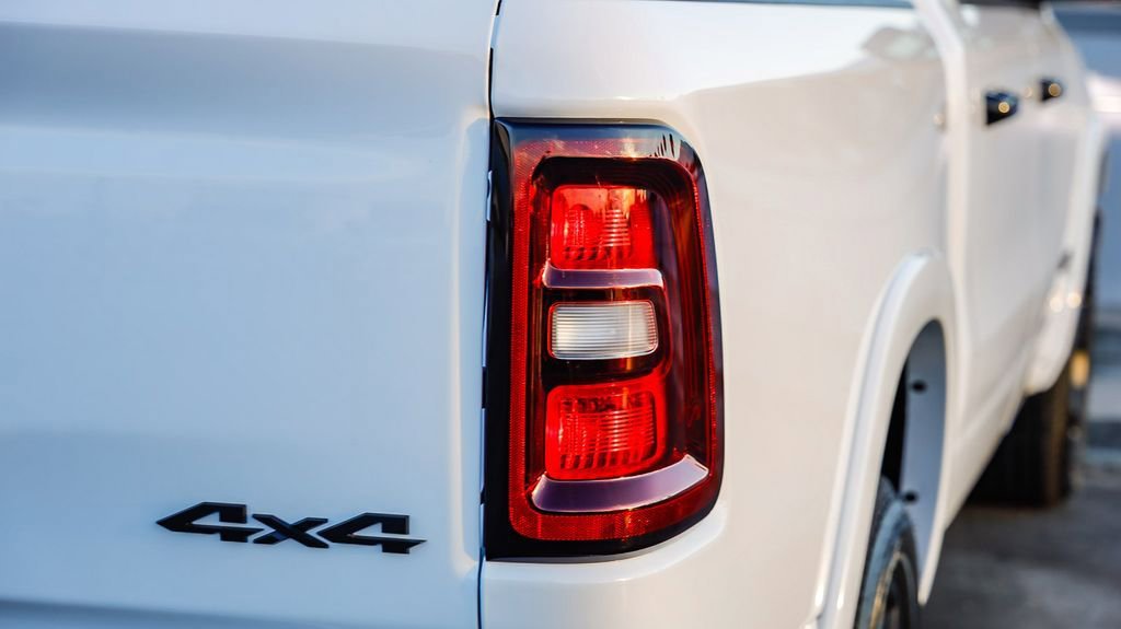 New 2025 RAM 1500 4x4 Crew Cab image 10
