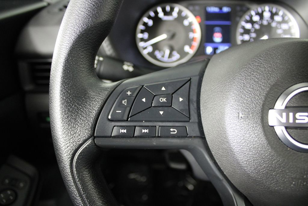 Used 2025 Nissan Sentra S image 17