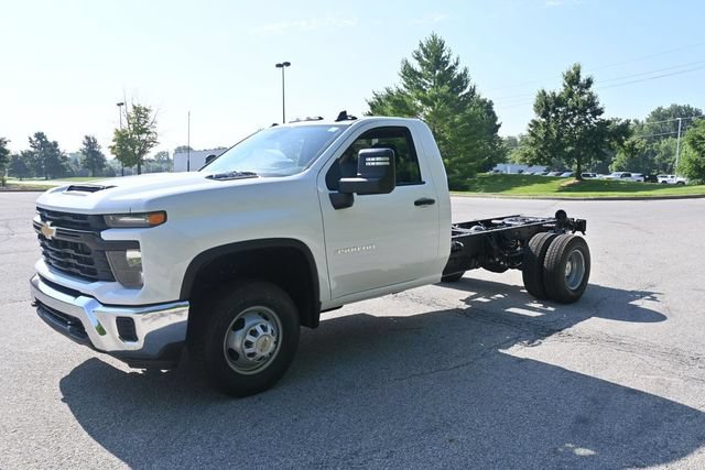 New 2026 Chevrolet Silverado 3500 W/T w/ WT Convenience Package AWD/4WD image 12