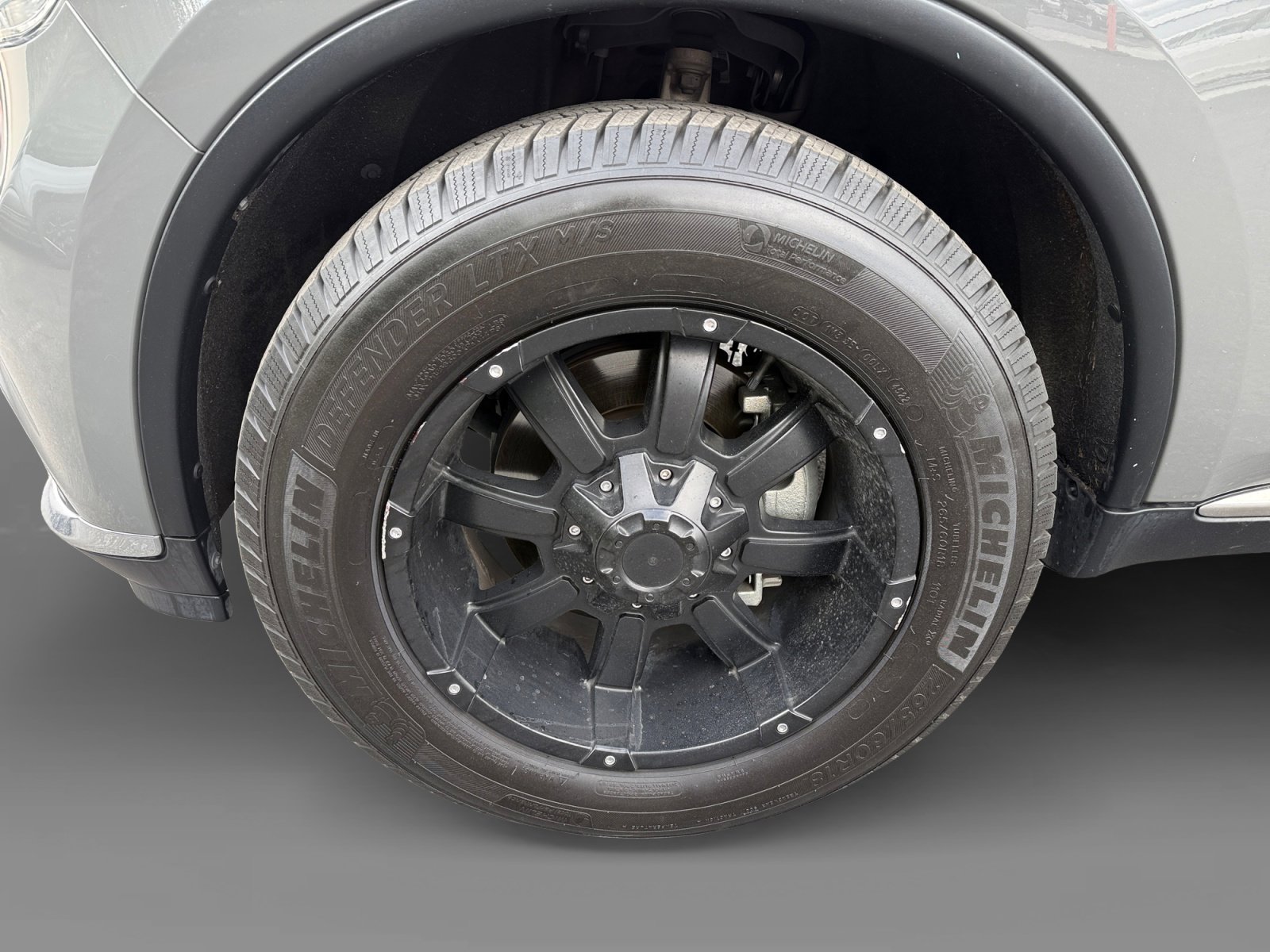 Used 2020 Dodge Durango SXT image 9