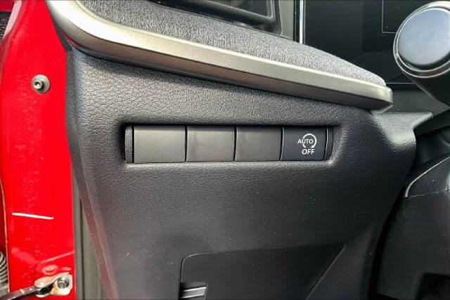 Used 2026 Nissan Kicks SV FWD image 14