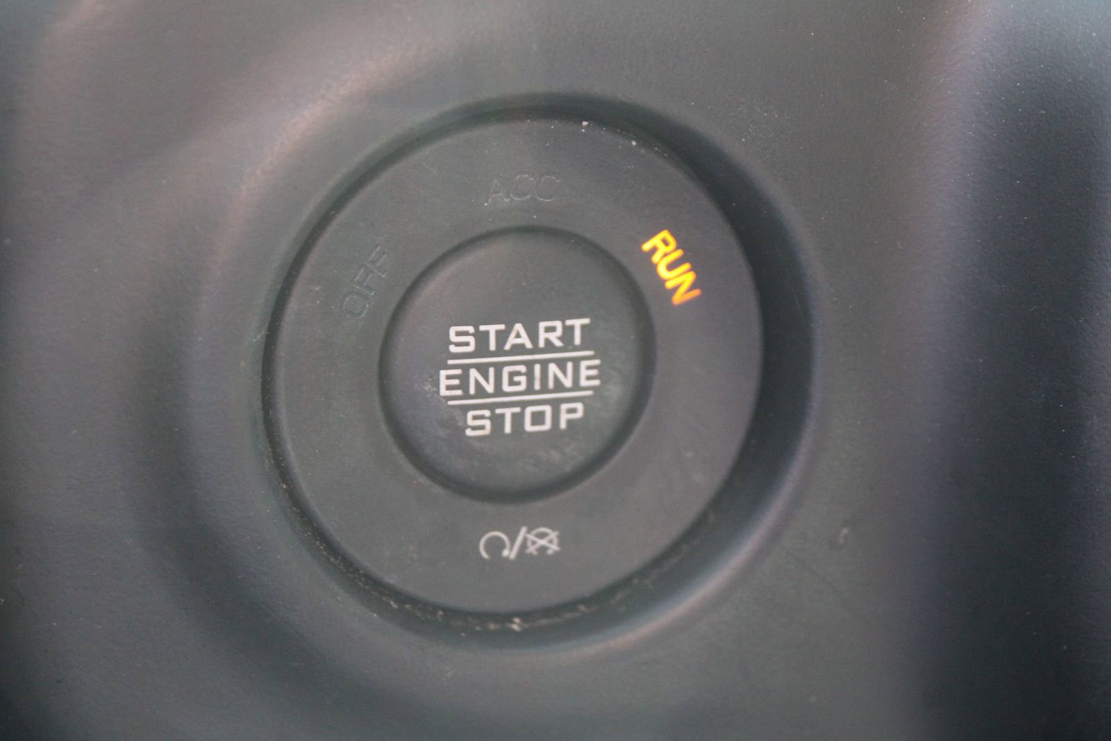 Used 2022 Jeep Wrangler Unlimited Sahara w/ Cold Weather Group image 32