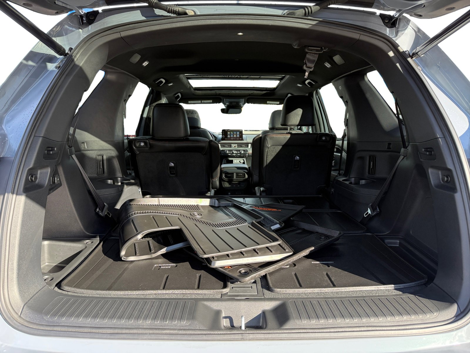 Used 2024 Honda Pilot TrailSport image 17