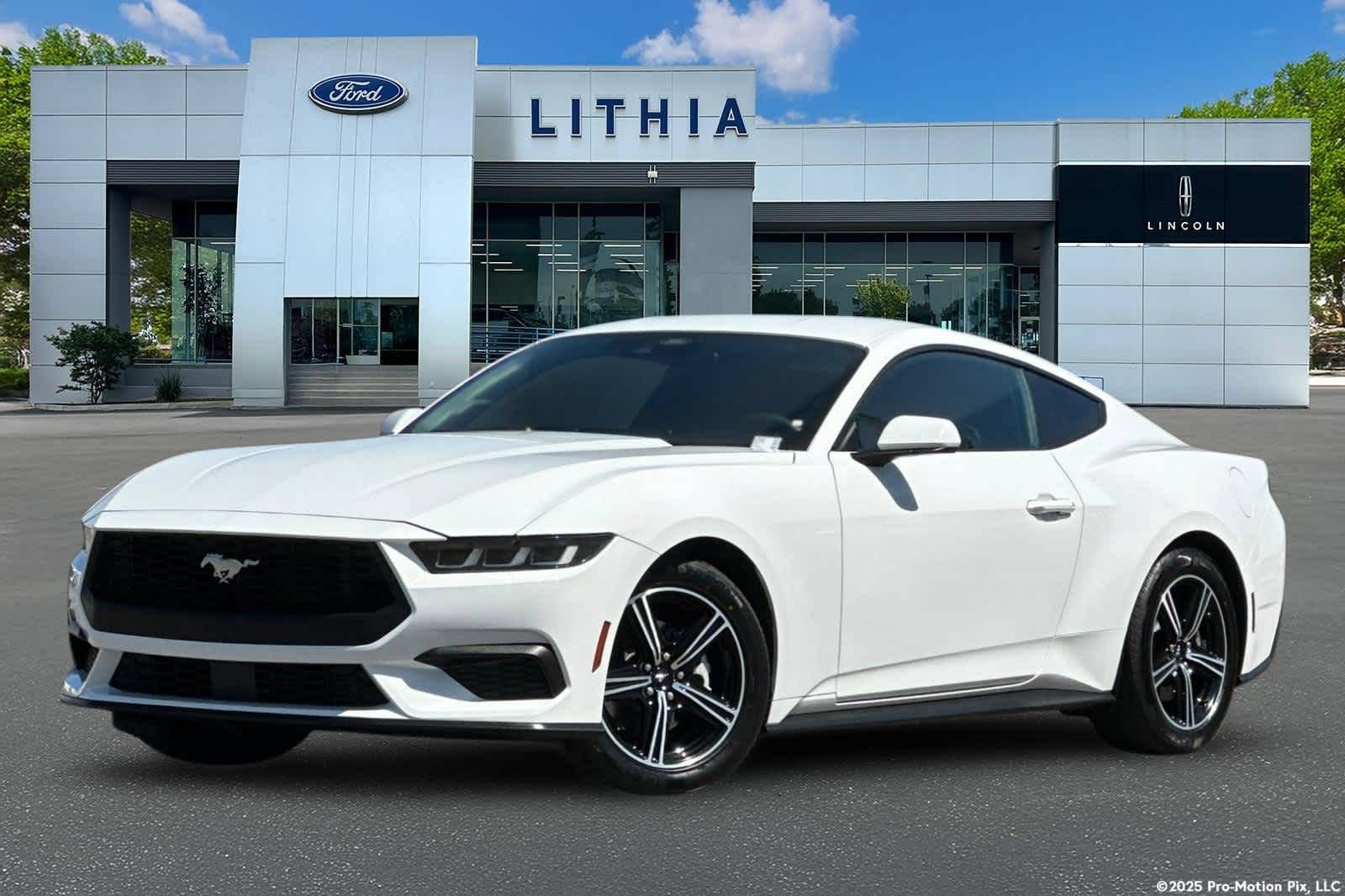 Certified 2024 Ford Mustang Coupe RWD image 1