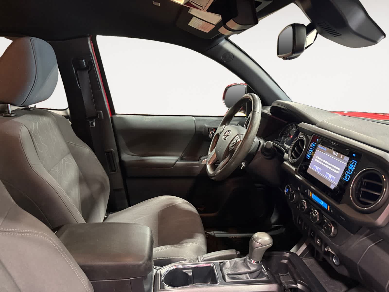 Used 2019 Toyota Tacoma TRD Sport w/ Technology Package AWD/4WD image 15