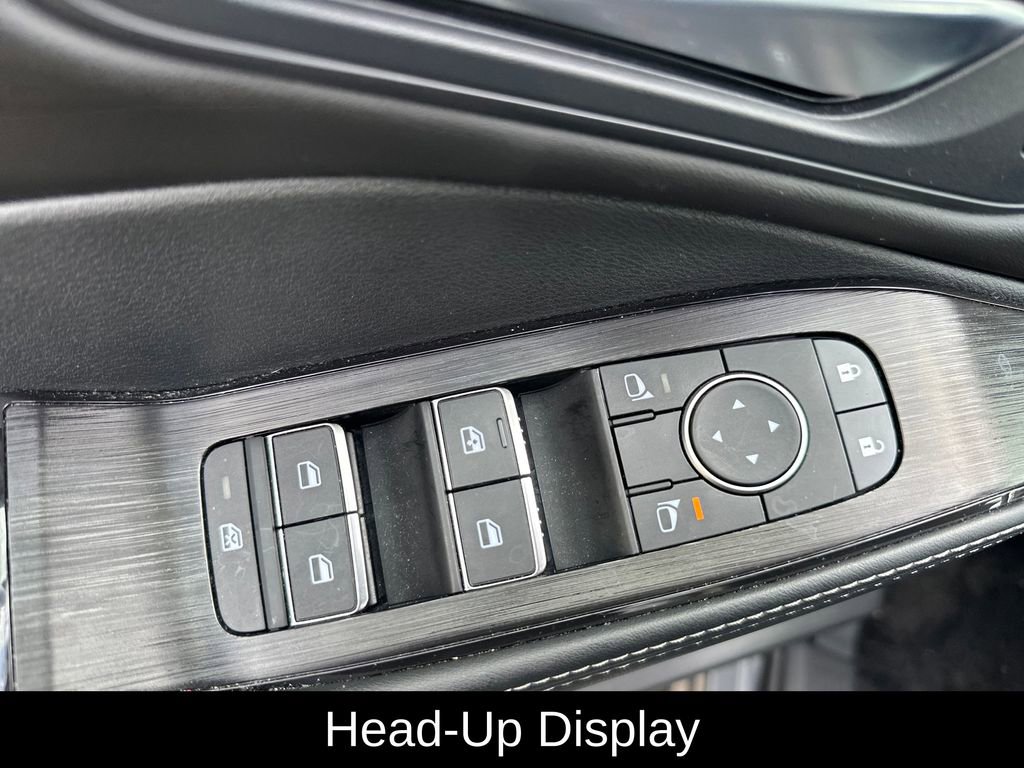 Used 2025 Nissan Rogue SL w/ SL Premium Package AWD/4WD image 15