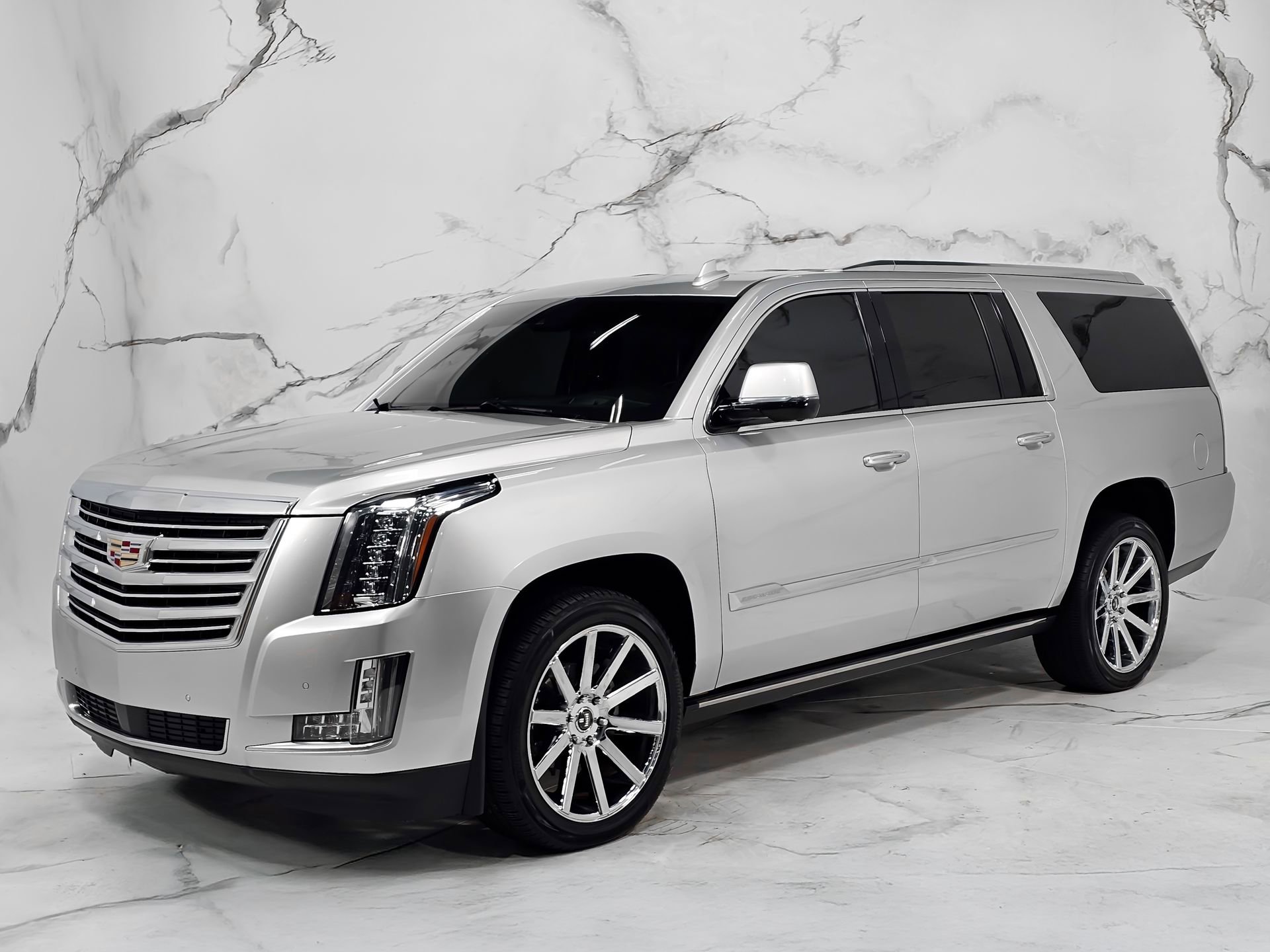 Used 2016 Cadillac Escalade ESV Platinum AWD/4WD image 9