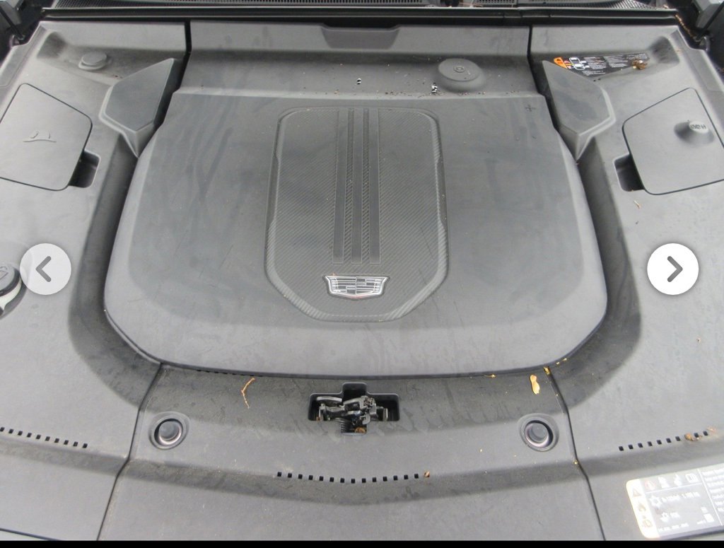 Used 2024 Cadillac Lyriq Luxury w/ LPO, Floor Liner Package image 20