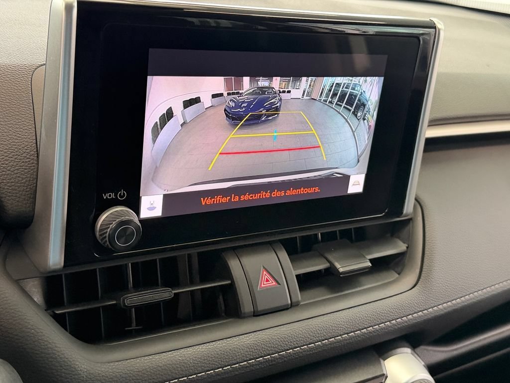 Used 2023 Toyota RAV4 XLE AWD/4WD image 18