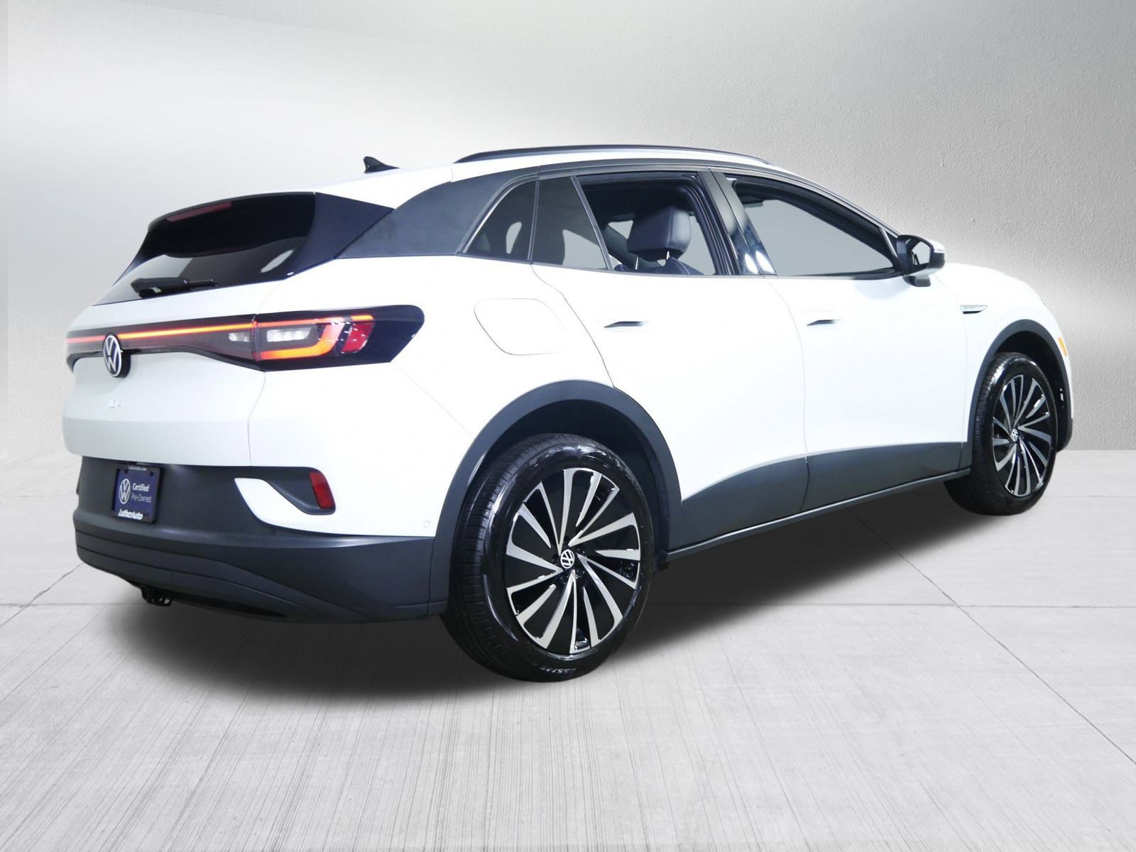 Used 2024 Volkswagen ID.4 Pro image 7