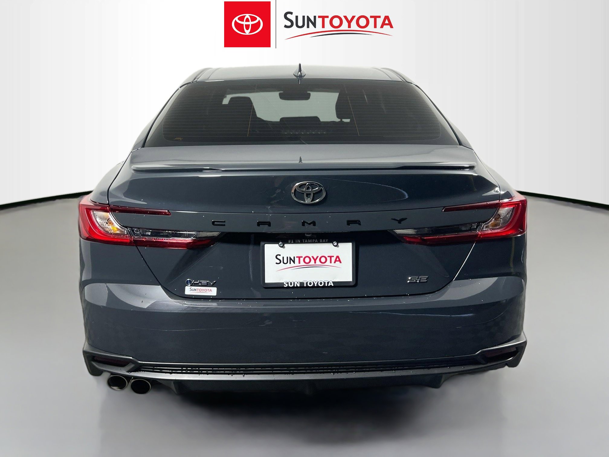 Used 2025 Toyota Camry SE w/ Convenience Package FWD image 5
