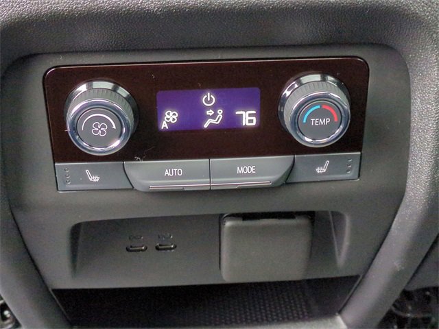 Certified 2025 Chevrolet Traverse RS image 23