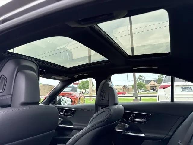 New 2025 Mercedes-Benz C 300 4MATIC Sedan image 17