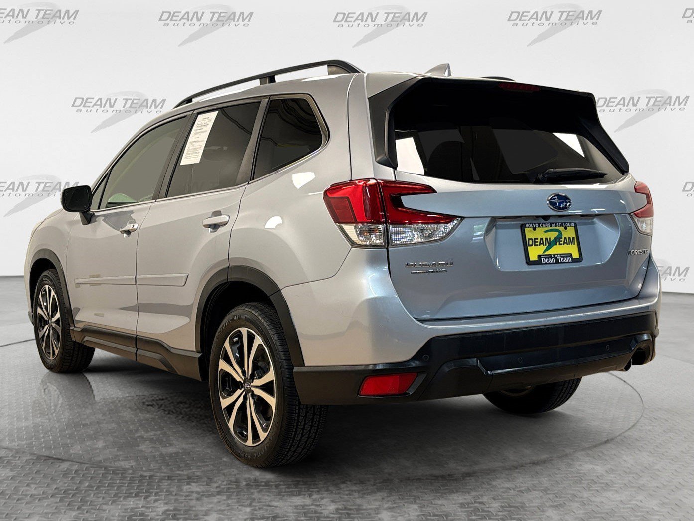 Used 2019 Subaru Forester Limited AWD/4WD image 6