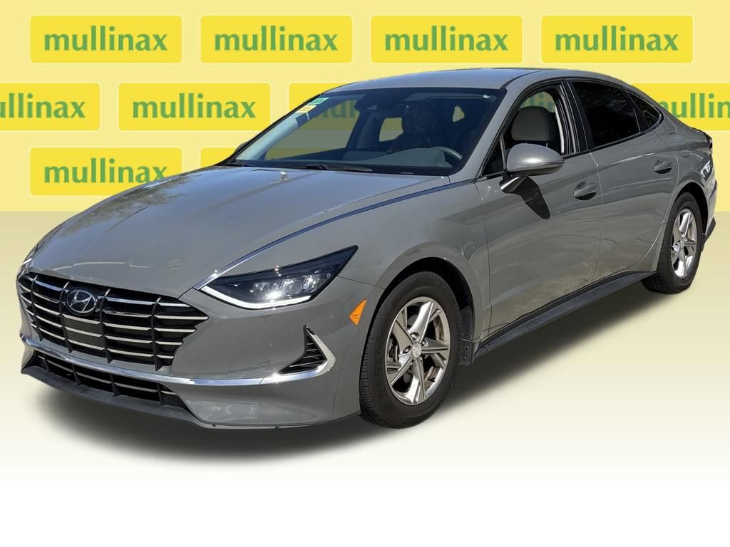 Used 2023 Hyundai Sonata SE w/ Cargo Package image 12