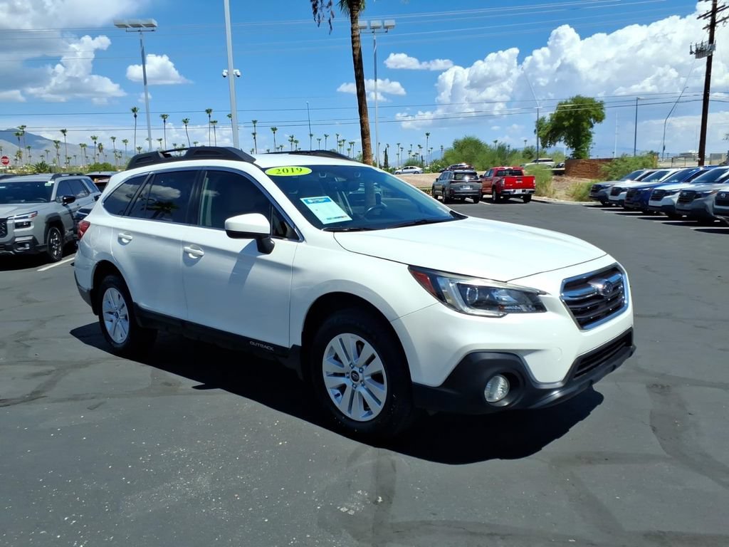 Used 2019 Subaru Outback 2.5i Premium AWD/4WD image 1