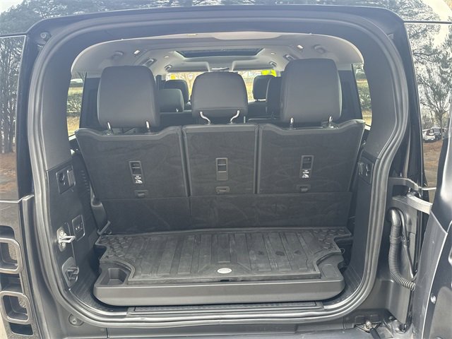 Used 2024 Land Rover Defender 130 S image 25