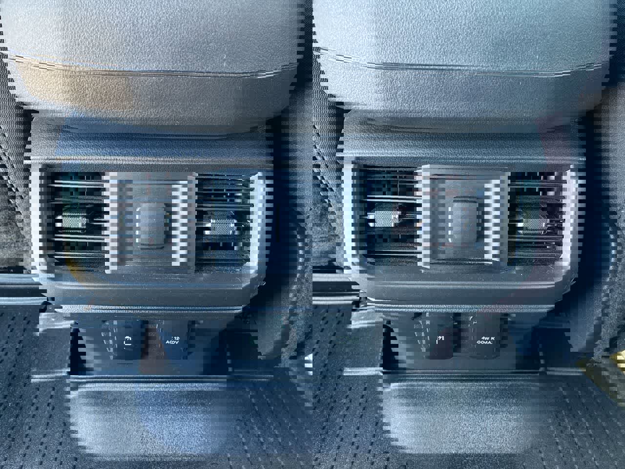 Used 2024 Ford F150 XLT w/ FX4 Off-Road Package image 20