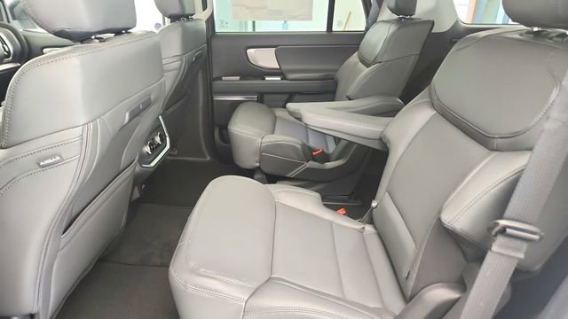 New 2026 Ford Expedition Active AWD/4WD image 23