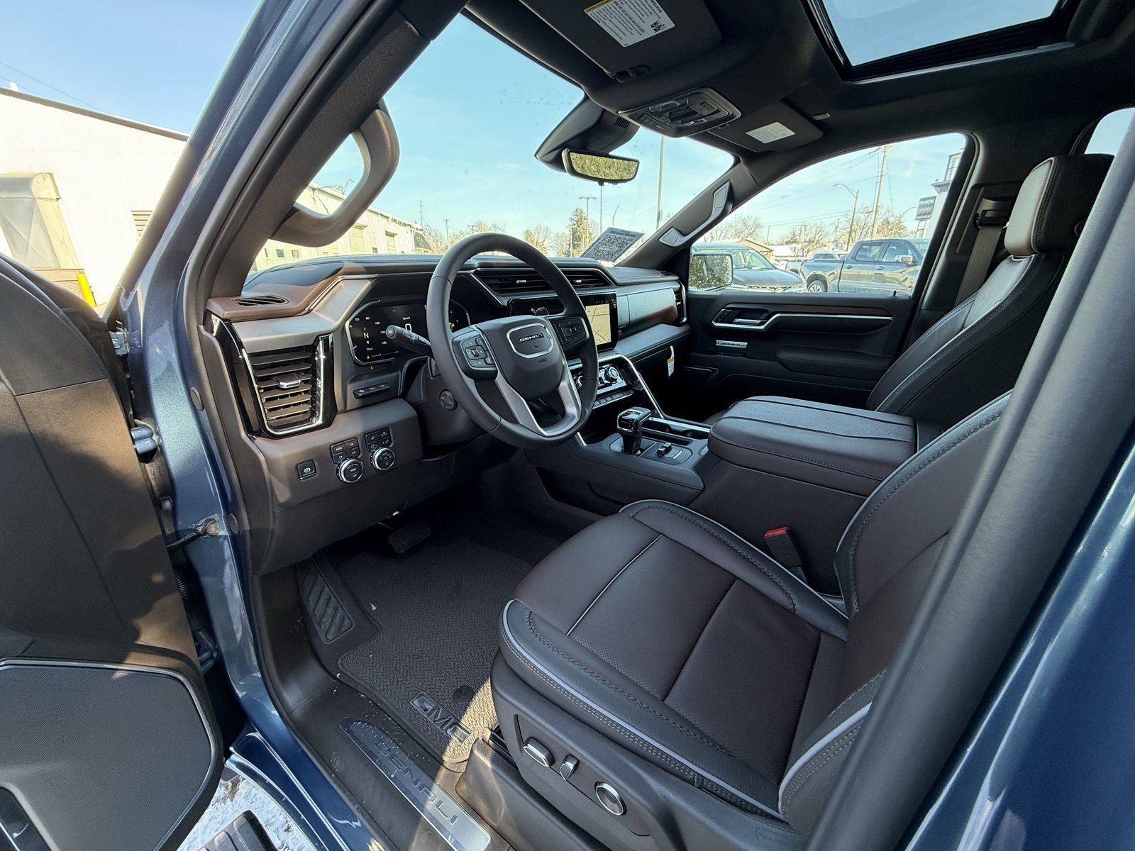 New 2026 GMC Sierra 1500 Denali w/ Denali Reserve Package image 18