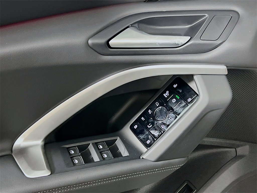 New 2025 Audi Q5 Premium Plus image 18