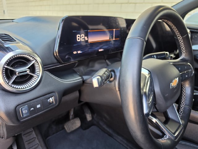Used 2024 Chevrolet Blazer EV LT AWD/4WD image 28