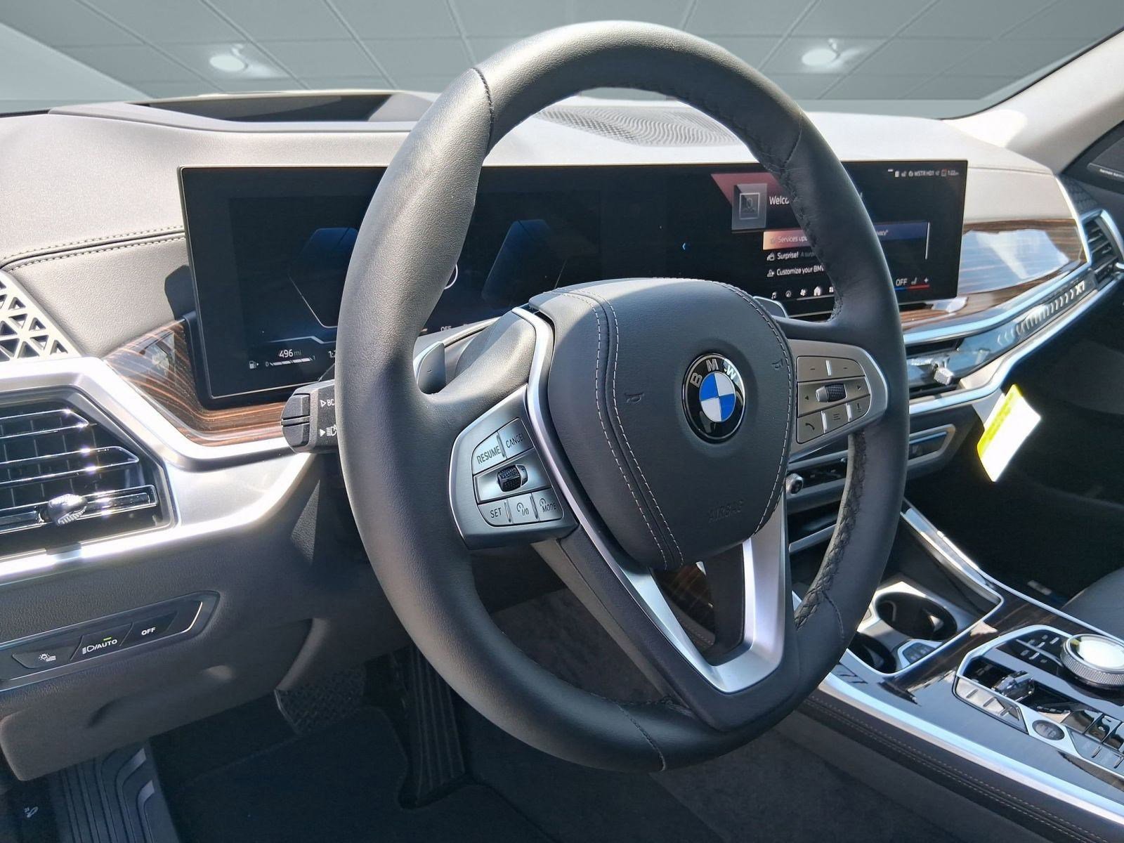 Used 2026 BMW X7 xDrive40i w/ Executive Package image 4