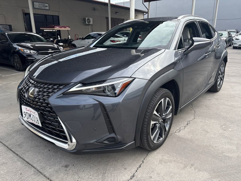 Used 2023 Lexus UX 250h FWD image 3