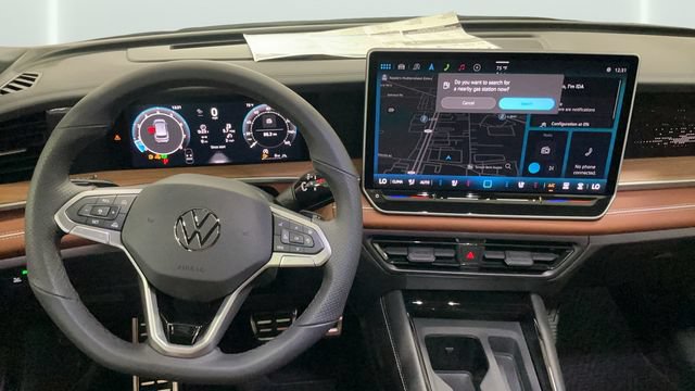 New 2026 Volkswagen Tiguan SEL R-Line AWD/4WD image 10