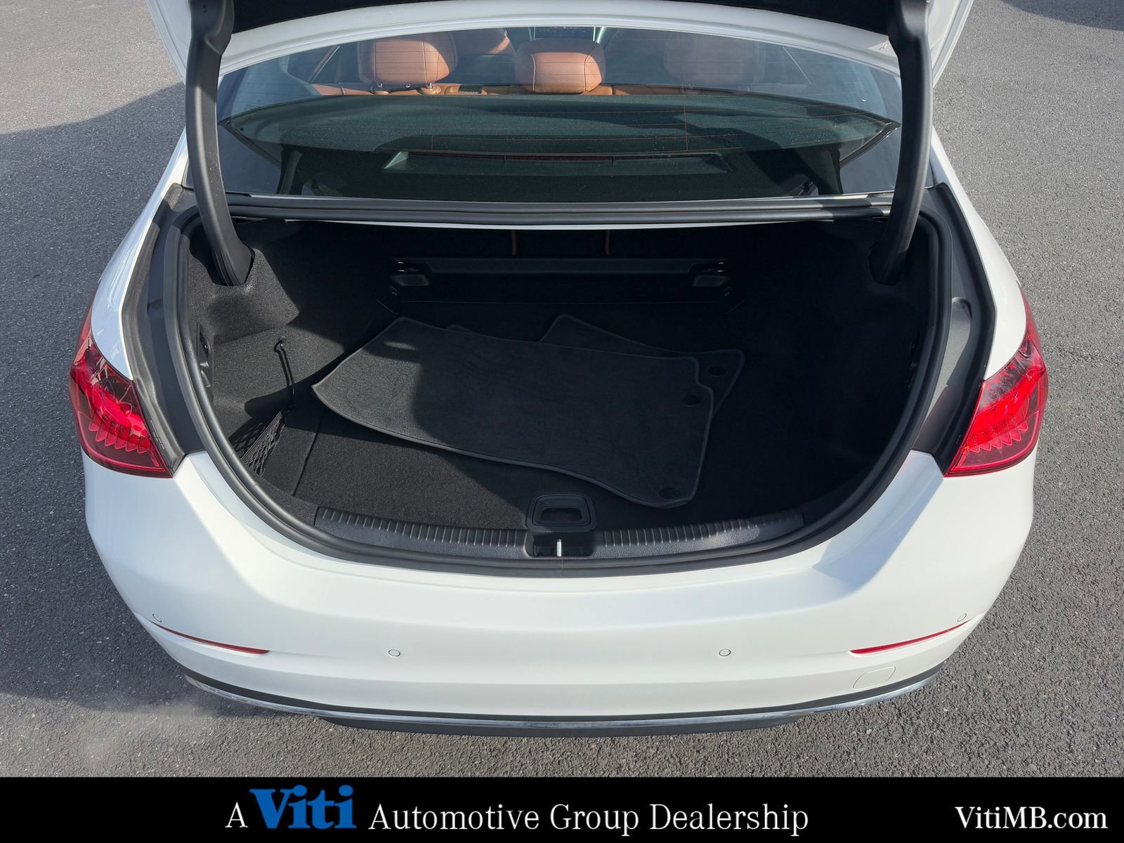 Certified 2023 Mercedes-Benz C 300 4MATIC Sedan image 24