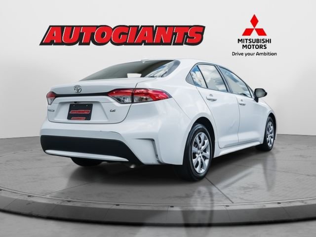 Used 2022 Toyota Corolla LE image 6