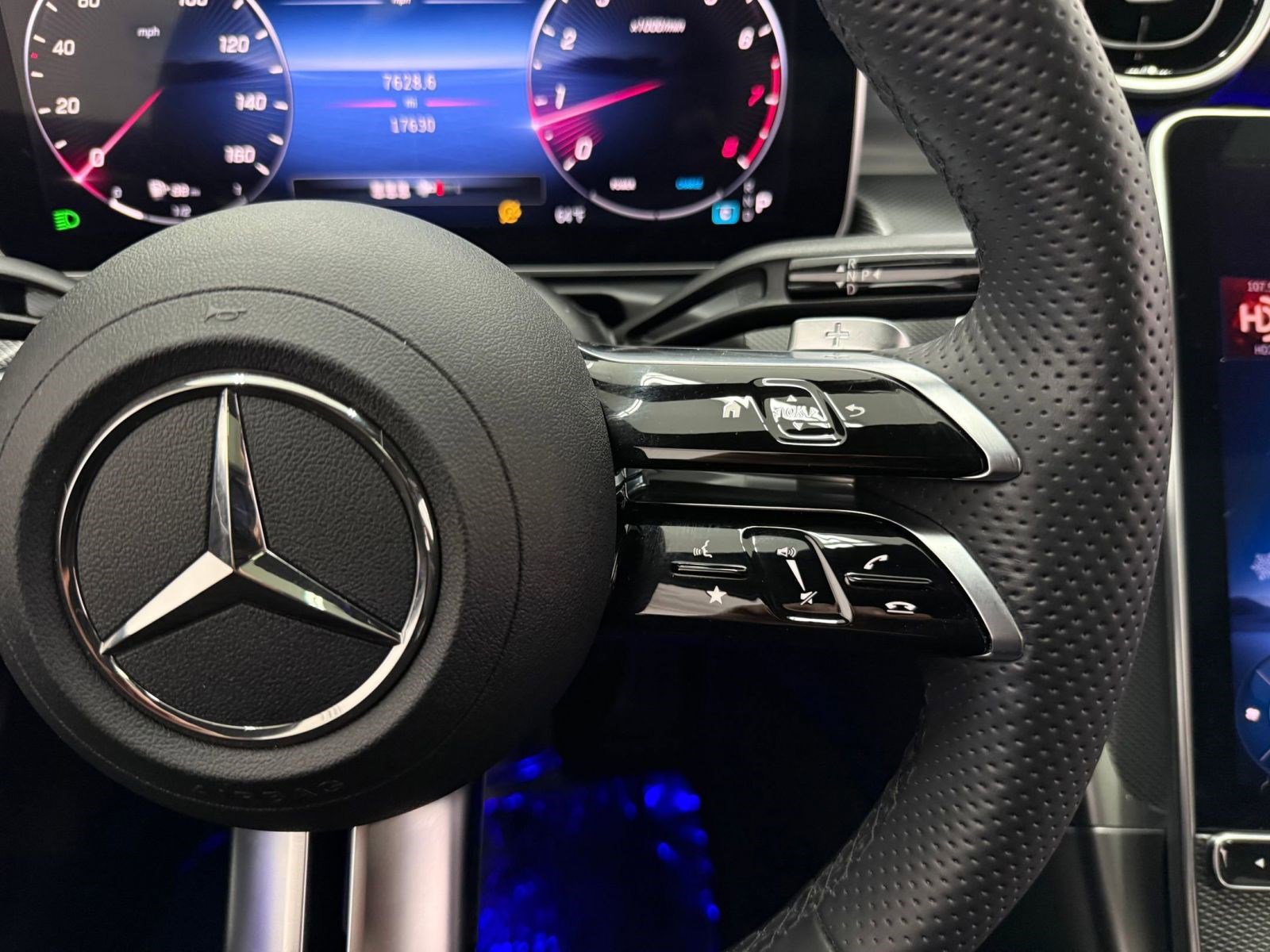 Used 2023 Mercedes-Benz C 300 Sedan image 25