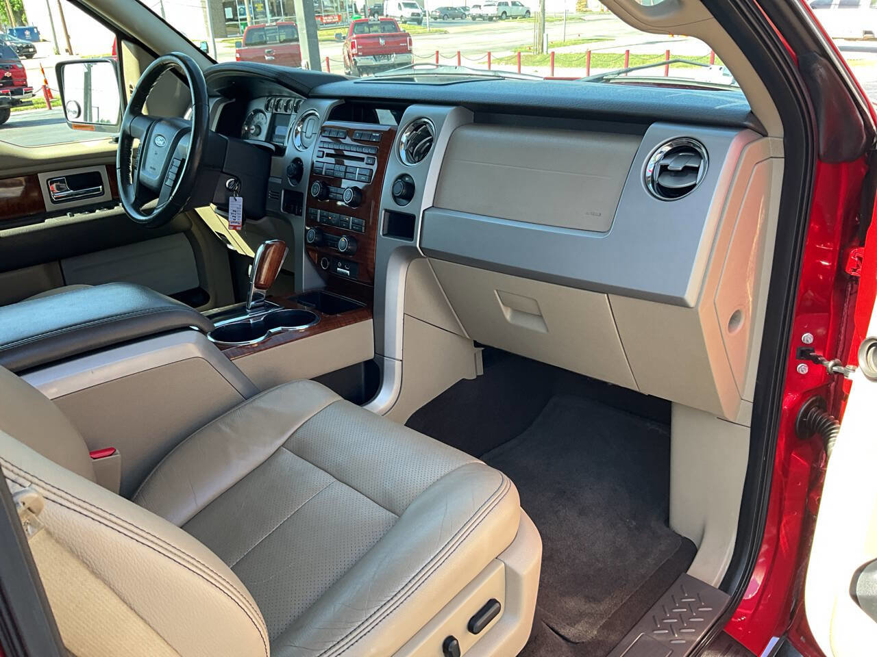 Used 2010 Ford F150 Lariat AWD/4WD image 21