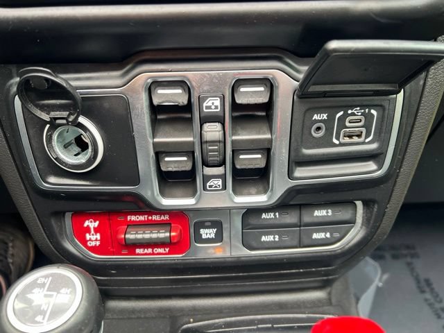 Used 2023 Jeep Wrangler Unlimited Rubicon 4xe w/ Cold Weather Group AWD/4WD image 14