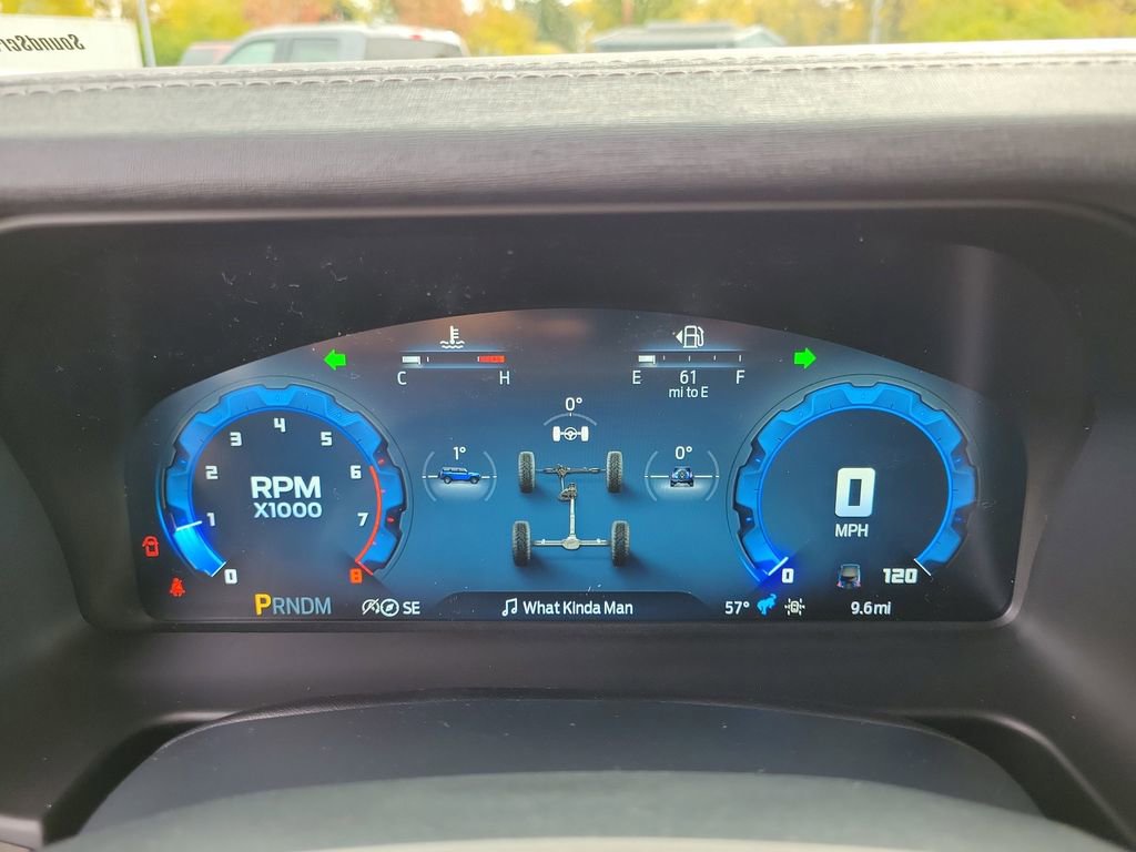 New 2025 Ford Bronco Outer Banks w/ Sasquatch Package image 25