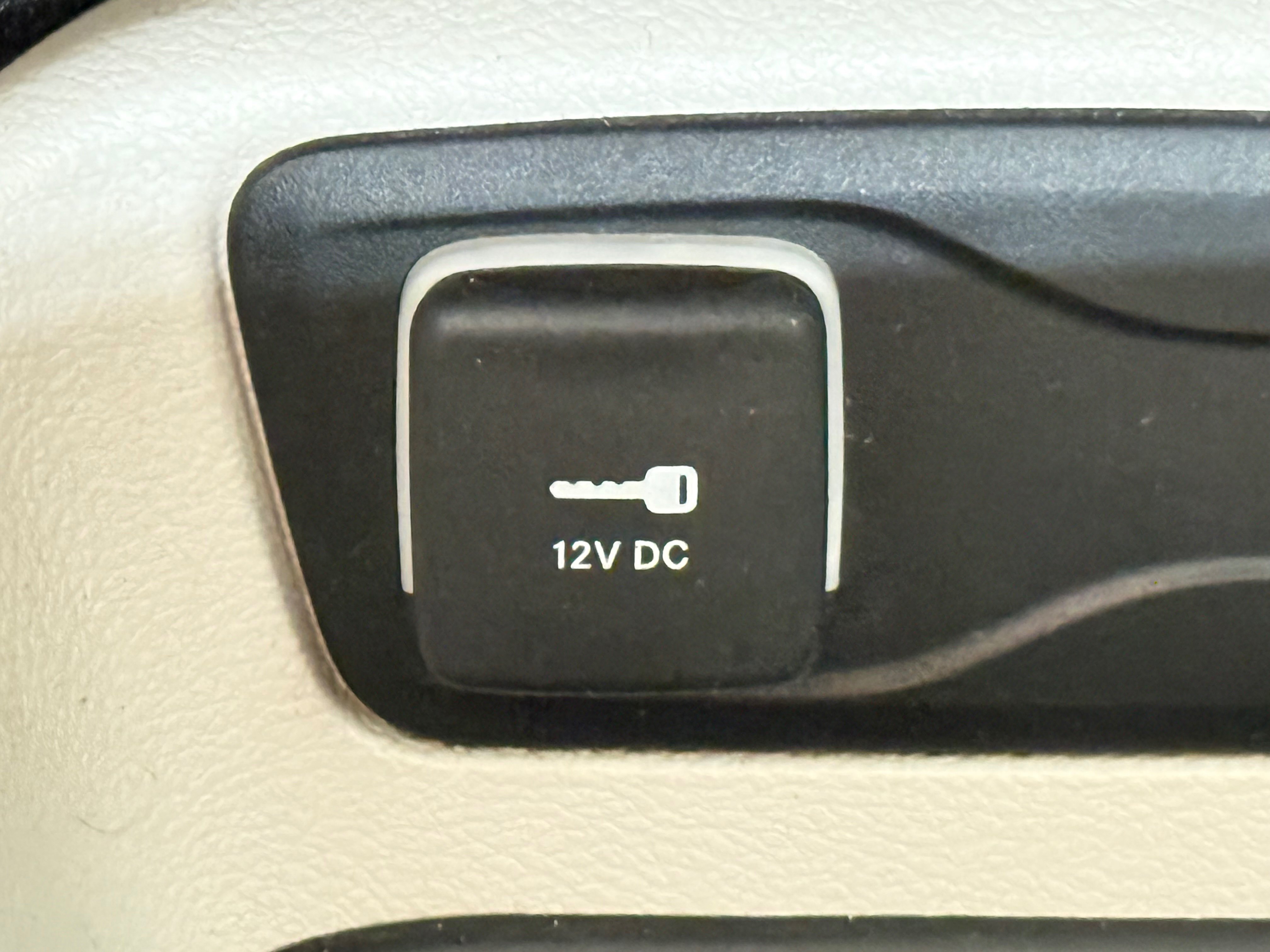Certified 2023 Chrysler Voyager LX FWD image 27