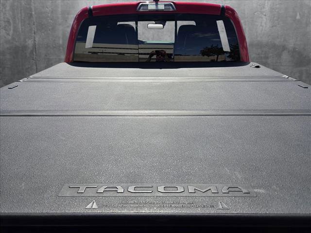 Certified 2022 Toyota Tacoma TRD Off-Road w/ TRD Premium Off Road Package AWD/4WD image 6