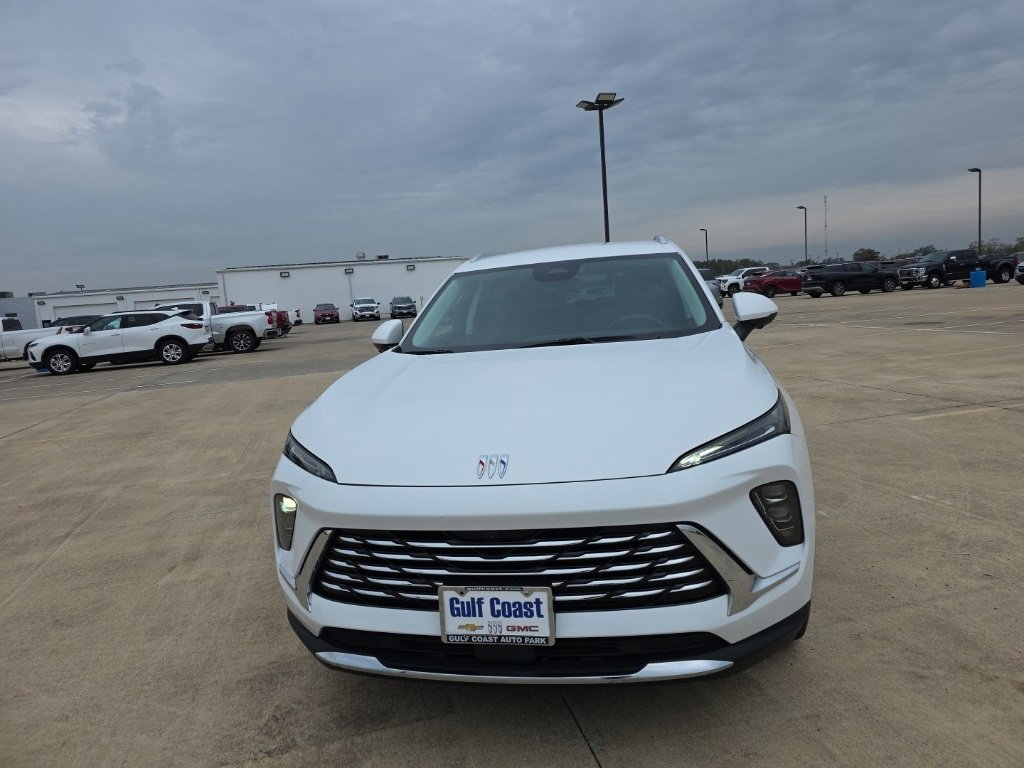 Used 2024 Buick Envision Preferred image 2