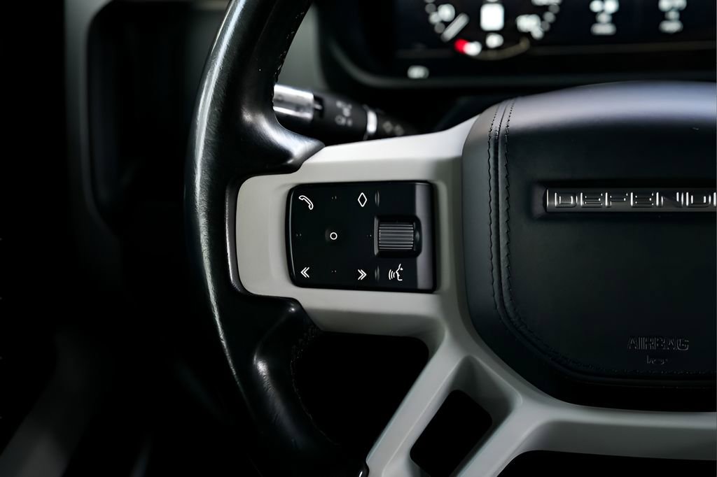 Used 2022 Land Rover Defender 110 XS Edition image 33