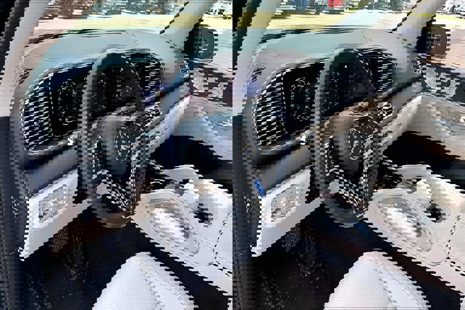 Used 2025 Mercedes-Benz GLE 350 4MATIC image 17