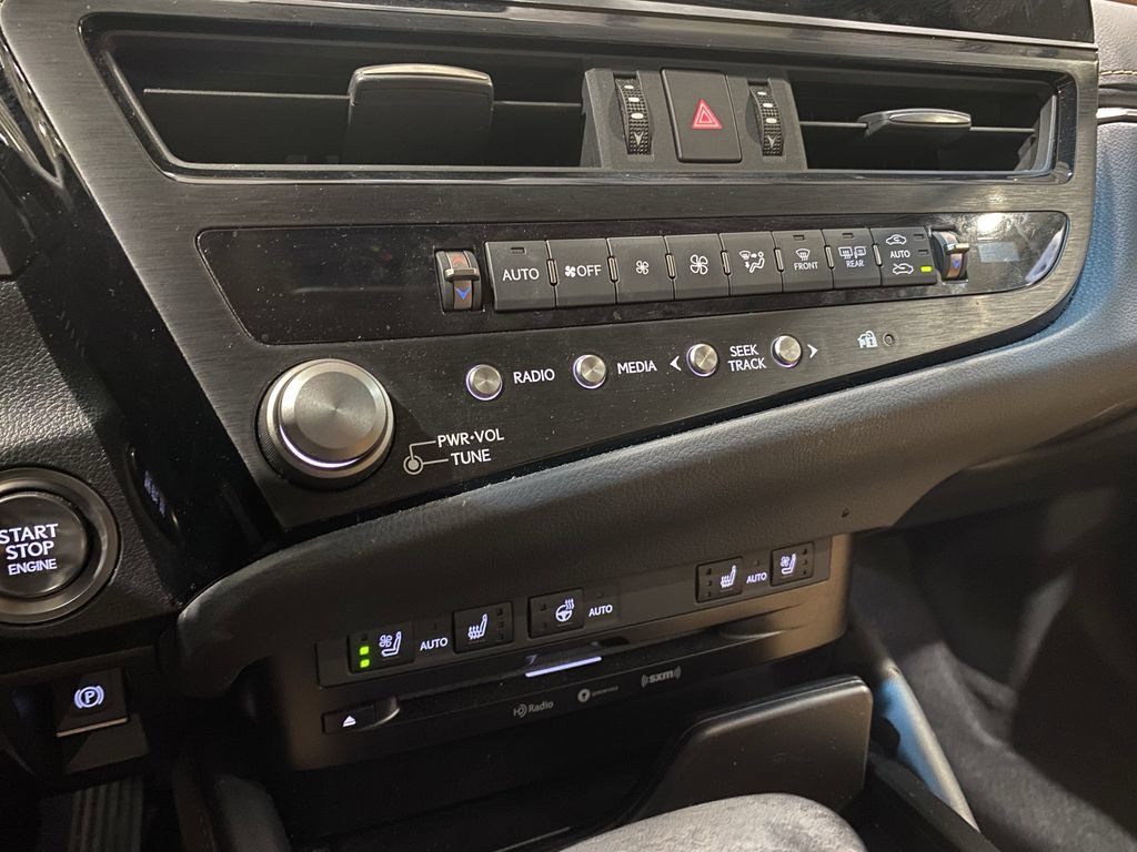 Used 2022 Lexus ES 350 w/ Premium Package FWD image 11