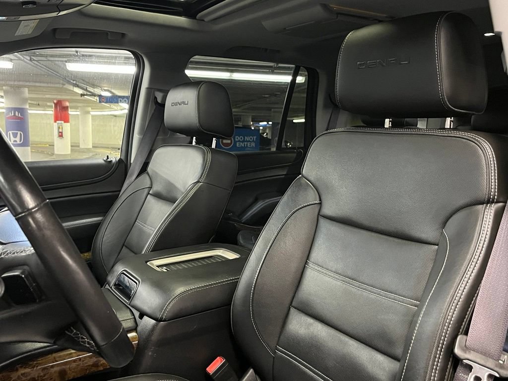 Used 2016 GMC Yukon Denali w/ Open Road Package AWD/4WD image 23