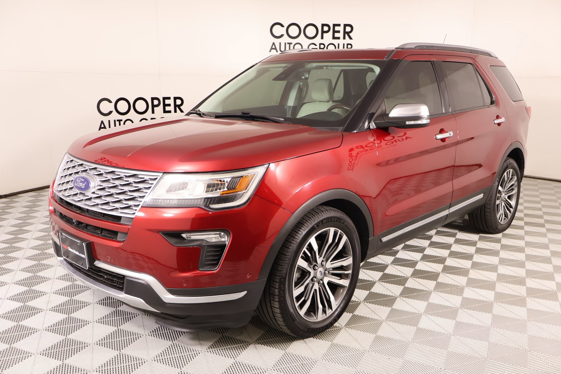 Used 2019 Ford Explorer Platinum AWD/4WD image 11