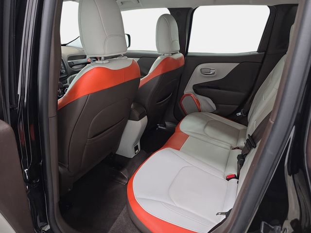 Used 2016 Jeep Renegade Limited image 12
