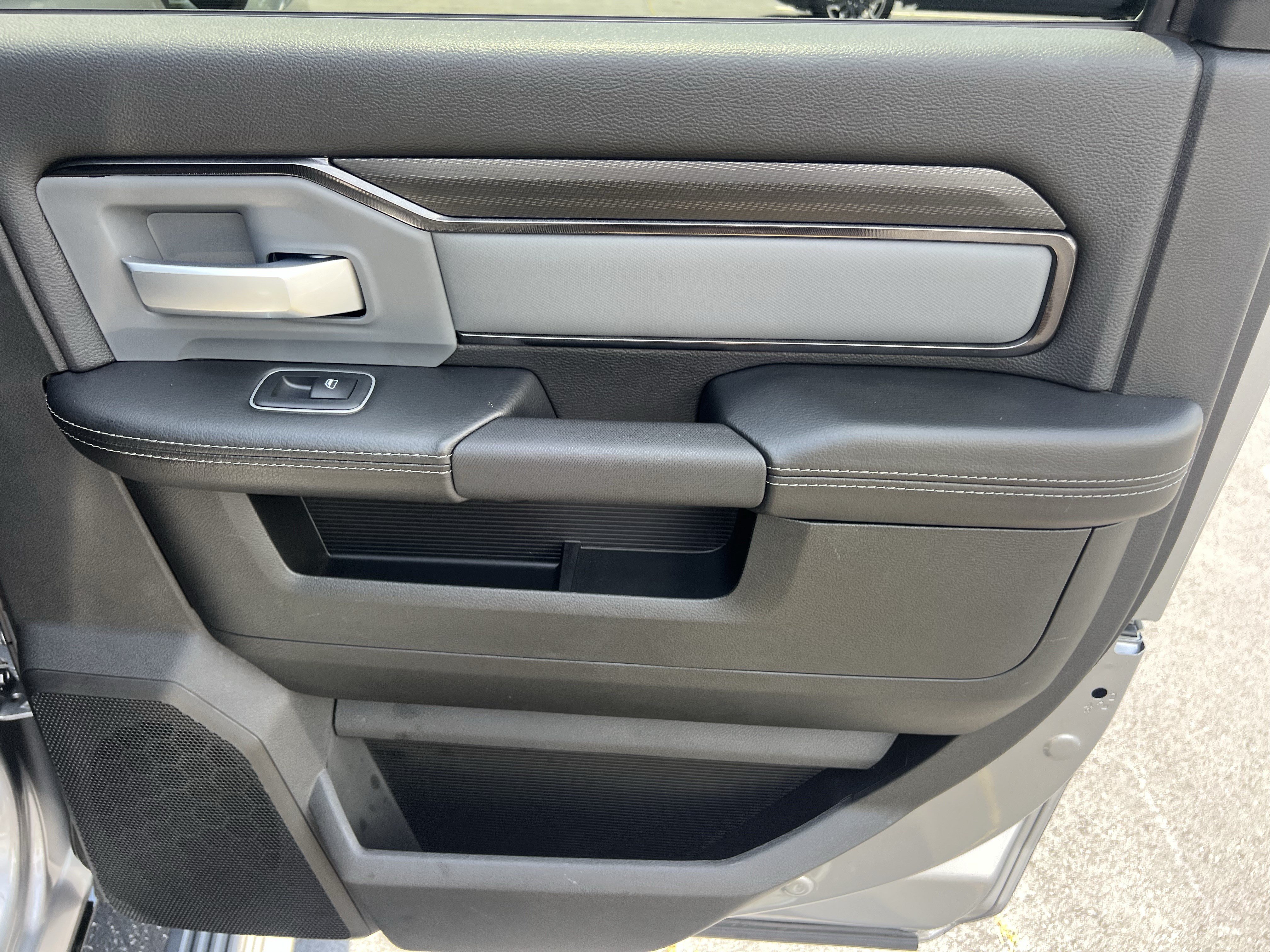 Used 2023 RAM 2500 Rebel w/ Level 1 Equipment Group AWD/4WD image 23